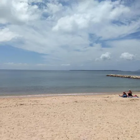 Le 64 Joli T2 Proche Centre Et Plages *