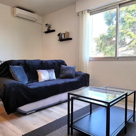 Le 64 Joli T2 Proche Centre Et Plages Apartment
